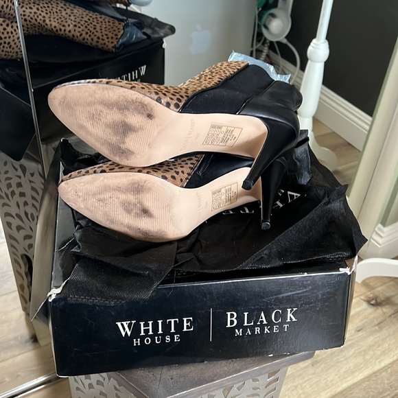 🛑 1 hour sale. WHBM, leopard booties, with dust bag, worn once - Picture 9 of 10